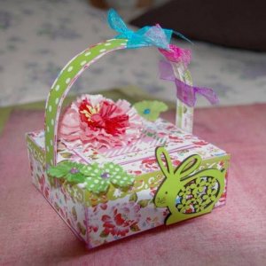 panier selon TUTO FLOLIESCRAP