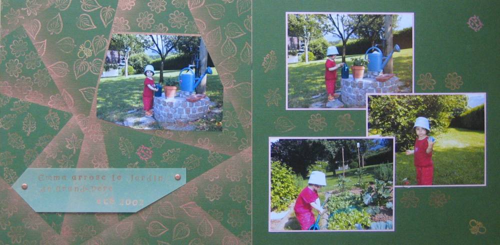 Emma arrose le jardin de grand-père