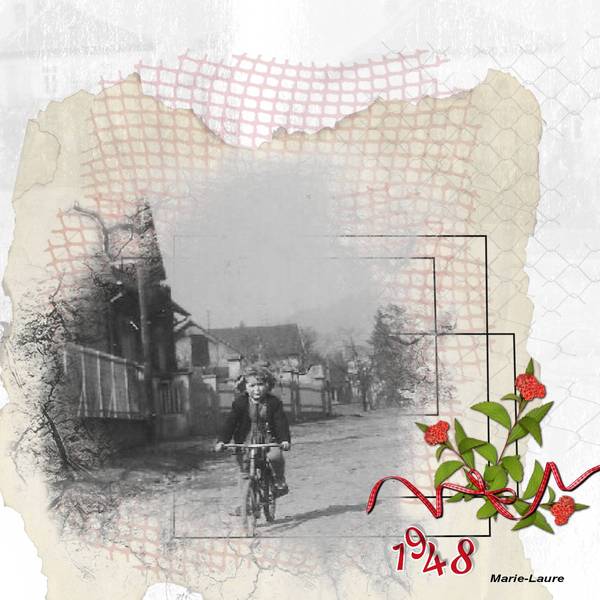 La petite fille au vélo Thann 1948