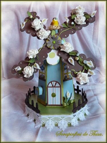 Moulin à vent pour baptême. http://scrapinfin.canalblog.com/