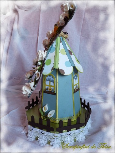 Moulin à vent pour baptême. http://scrapinfin.canalblog.com/